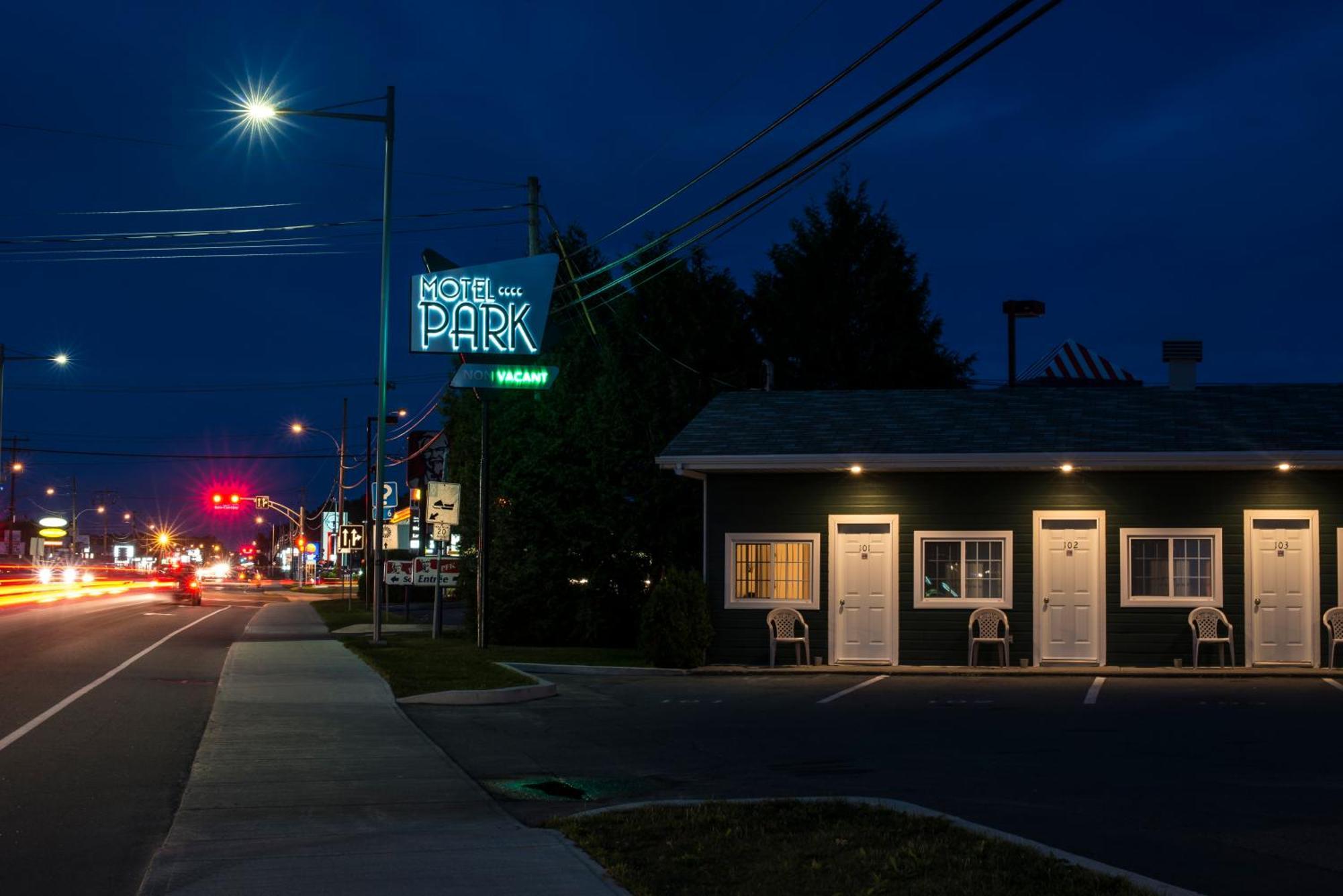 Motel Park Val-d'Or Exterior photo