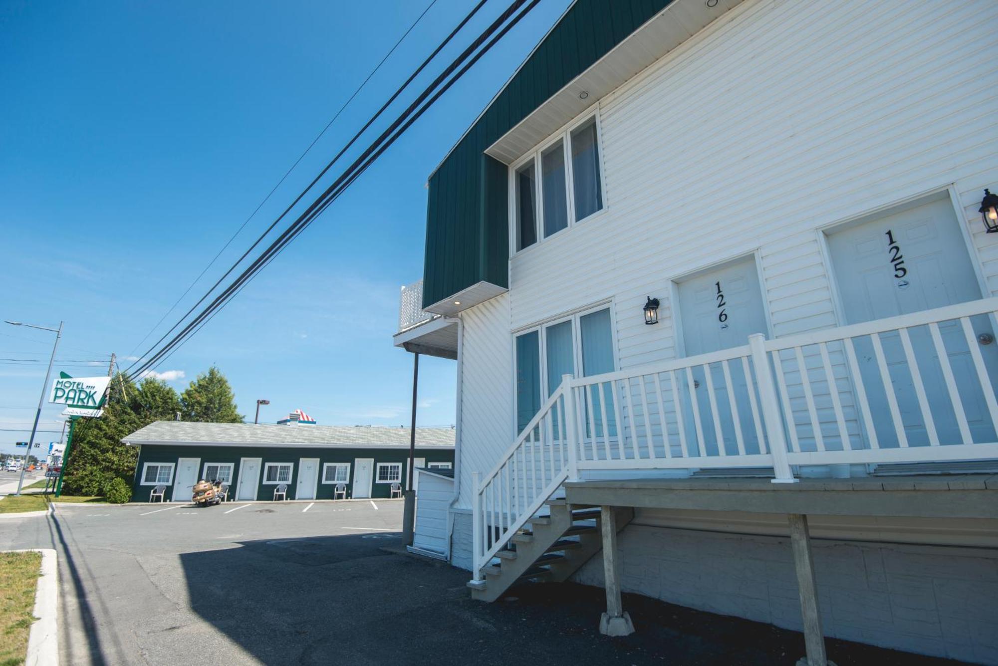 Motel Park Val-d'Or Exterior photo
